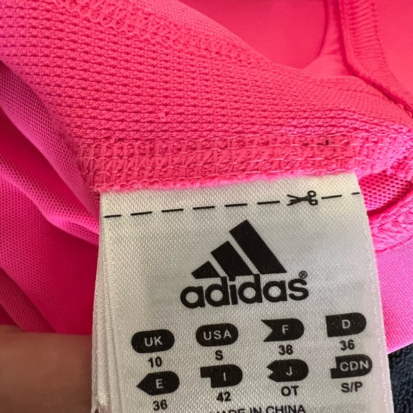 Adidas top. Use but it’s like new. Size S. - Picture 5 of 5